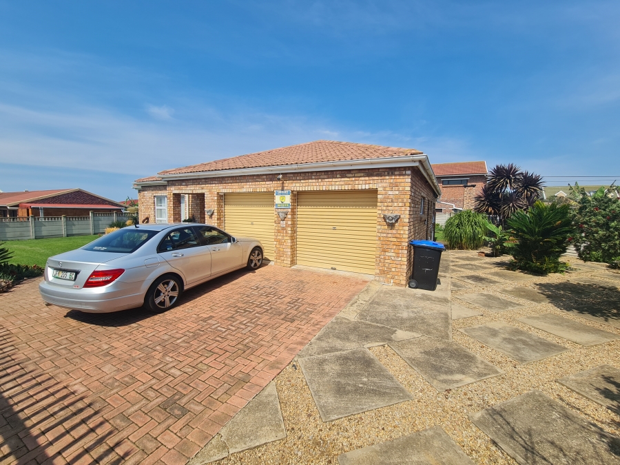 3 Bedroom Property for Sale in Jeffreys Bay Central Eastern Cape